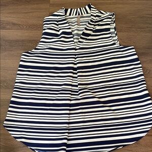 BRINA & EM Women V- Neck Top Size XL
